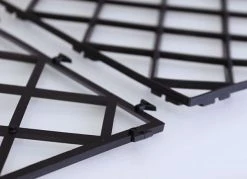 Cheap 🛒 Bars BarConic® Interlocking 12” X 8” Glass Mats 🎁 -Outlet Bars Store plastic glass mat blk closeup 800x